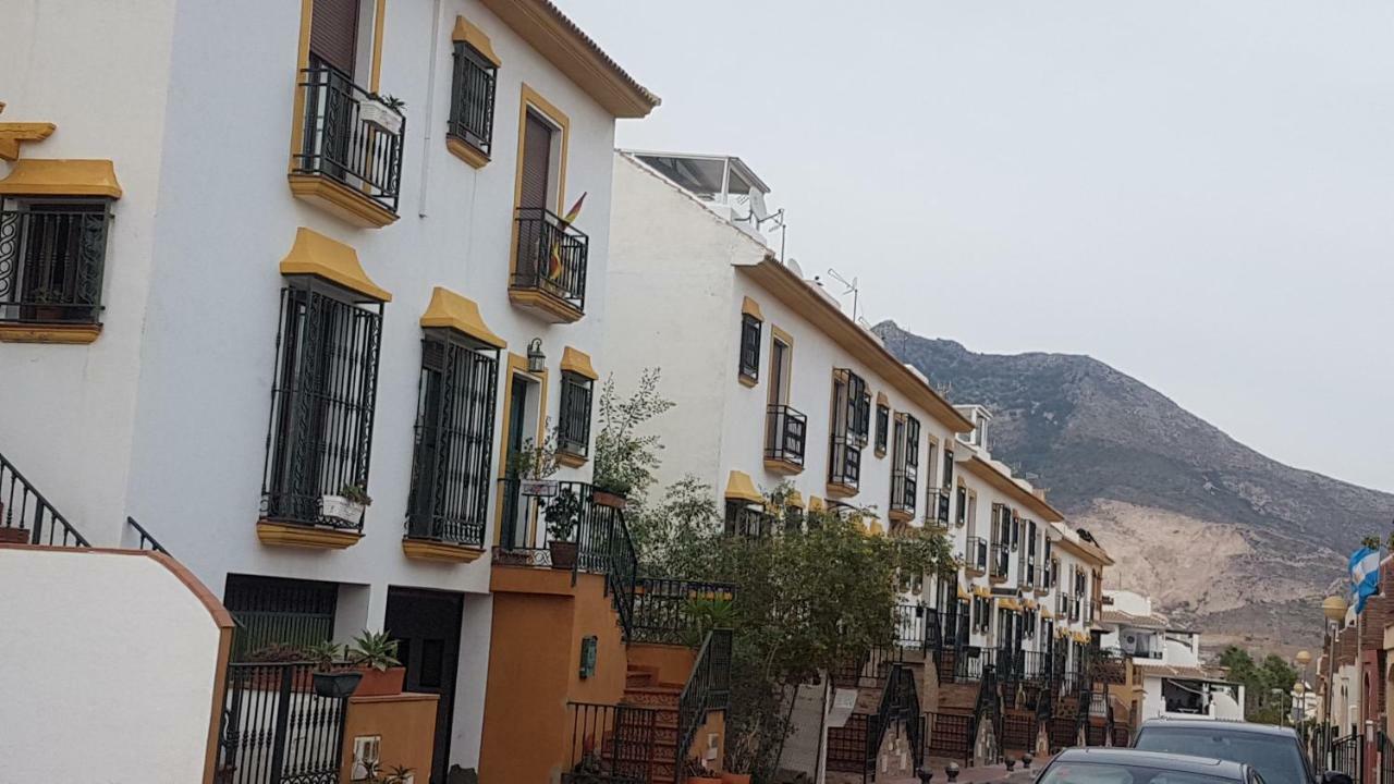 Excelente Habitacion En Bonita Y Tranquila Casa En Benalmadena Puebloアパートメント エクステリア 写真