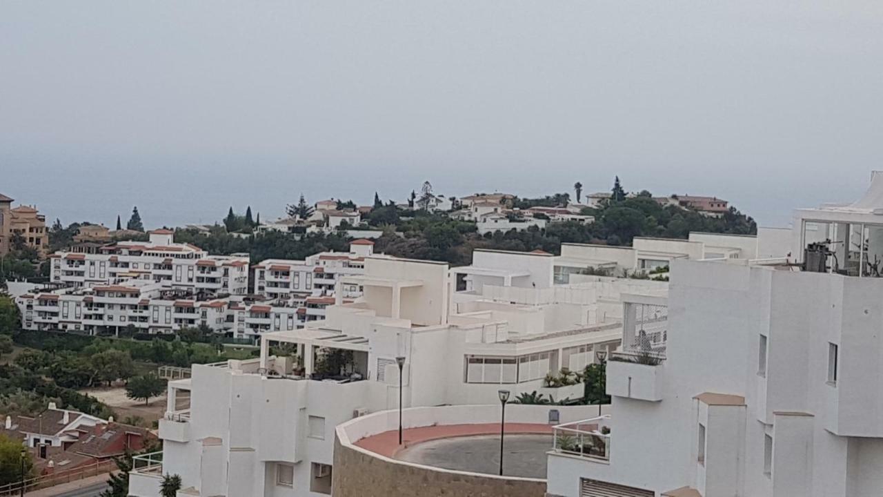 Excelente Habitacion En Bonita Y Tranquila Casa En Benalmadena Puebloアパートメント エクステリア 写真